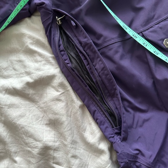 North Face size medium ski pants - Picture 8 of 9